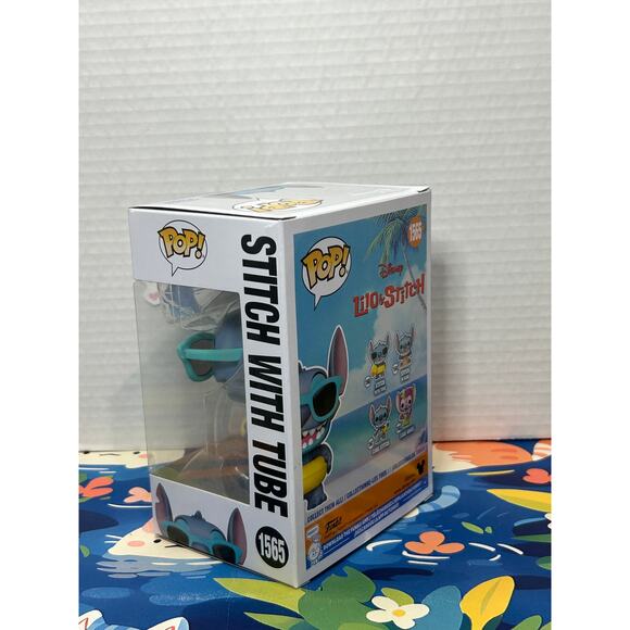 Lilo & Stitch Stitch with Duck Tube Funko Pop! Vinyl #1565 - Picture 5 of 13